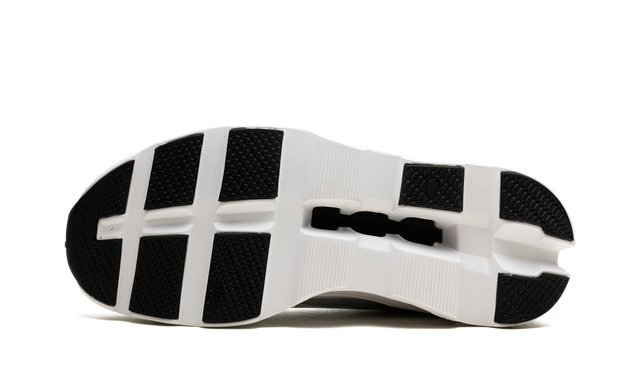 On Cloudmonster "All White"