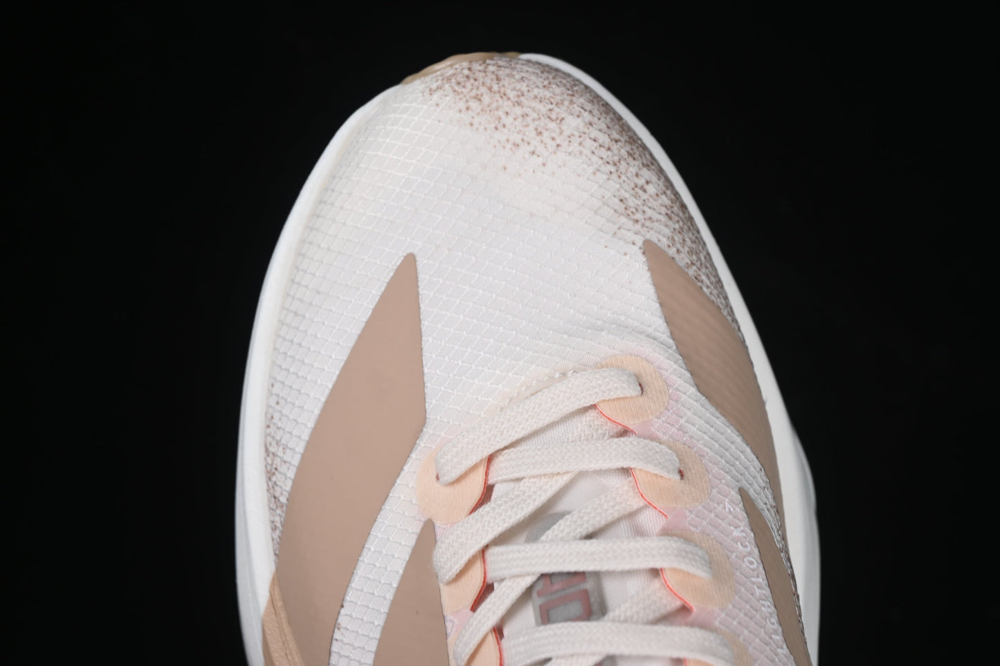 ADIZERO ADIOS PRO4 BEGE