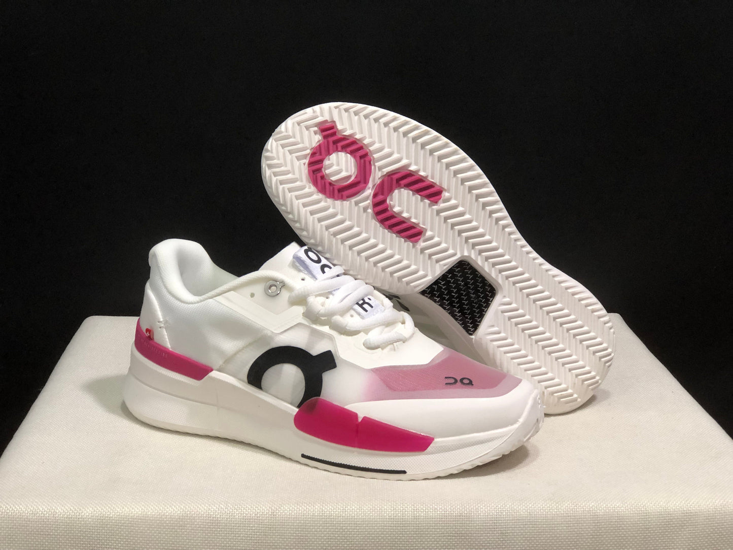 ON THE ROGER PRO 2  BRANCO/ROSA