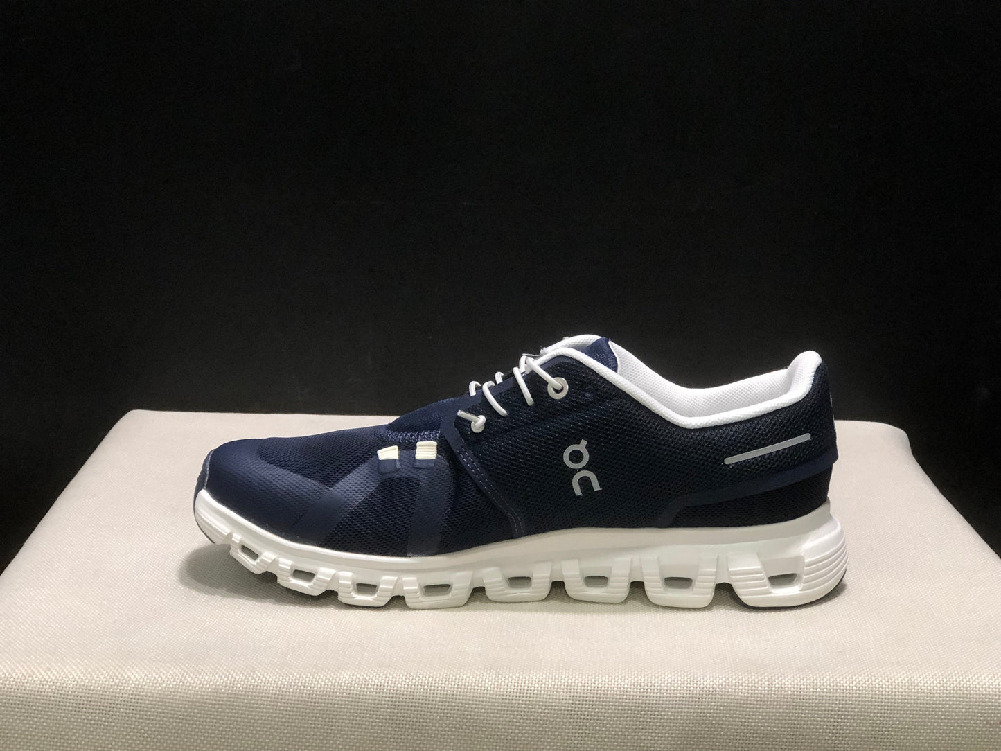 ON CLOUD 6 AZUL MARINHO